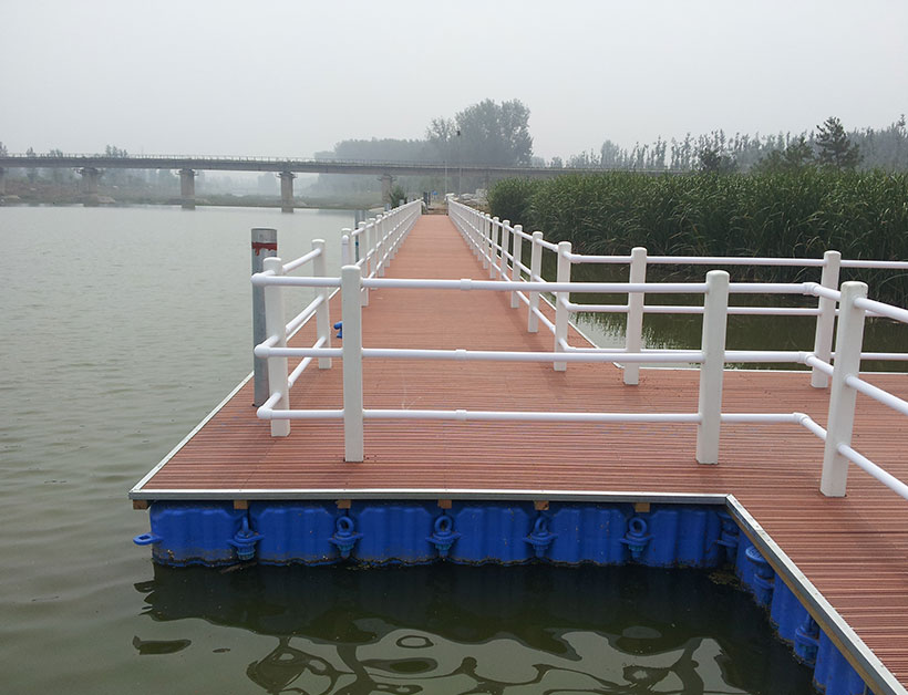 吴中石湖浮桥